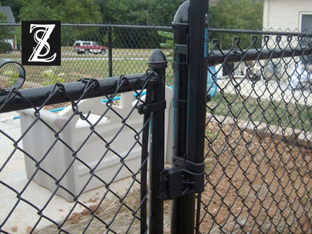 chain link Gate 