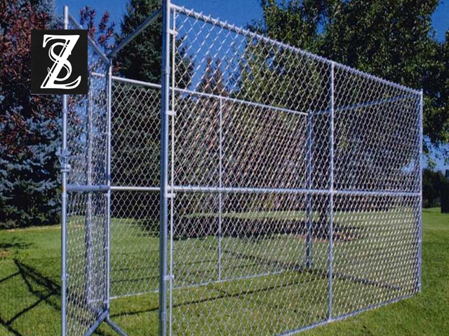 Dog kennel Chain link panels