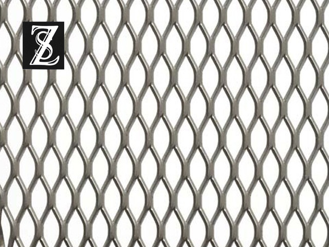 Diamond mesh lath